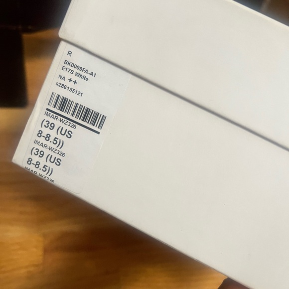 Isabel Marant Balskee Sneakers - Picture 7 of 10